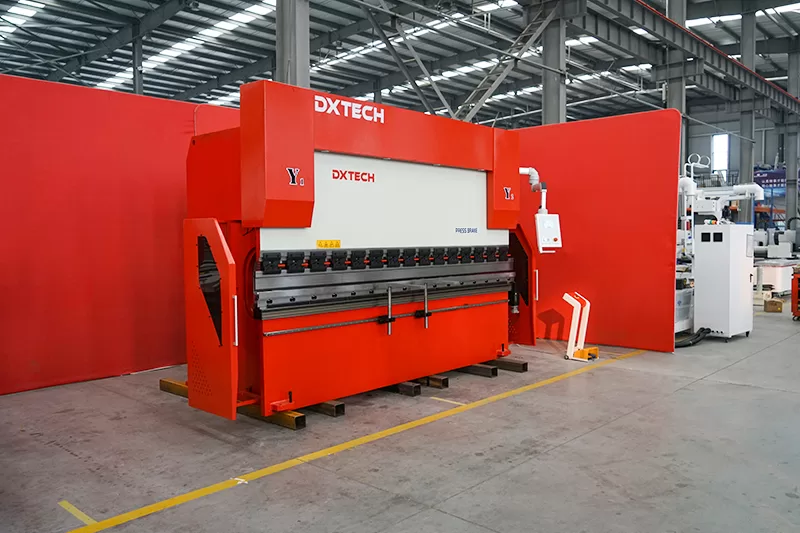 Hydraulic-Press-Brake-4